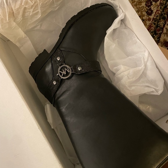 MK BOOTS WOMENS - Picture 3 of 5